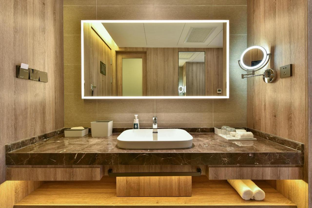 Atour Chaoyang Park Hotel 4*